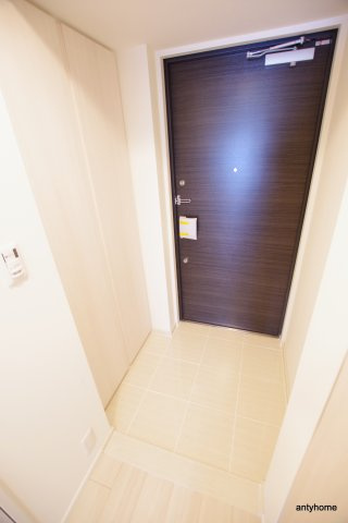 シティカレント新大阪　仲介手数料無料の玄関