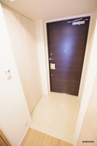 シティカレント新大阪　仲介手数料無料の玄関