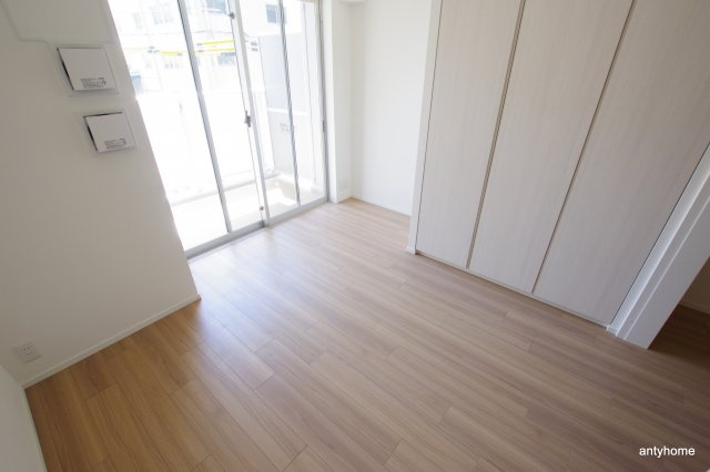 シティカレント新大阪　仲介手数料無料の寝室