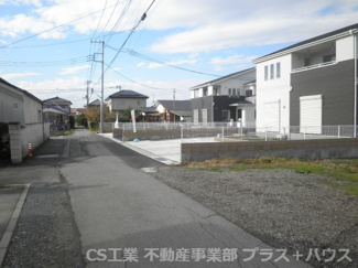 【前面道路含む現地写真】 | 前面道路含む現地写真です