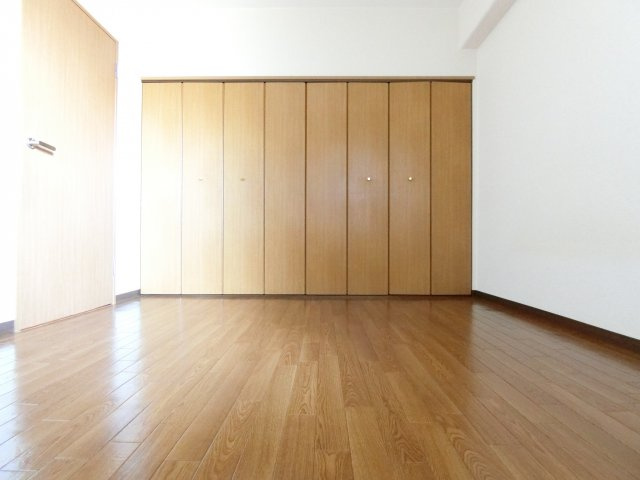 Pure和泉の寝室|同物件別部屋イメージ写真