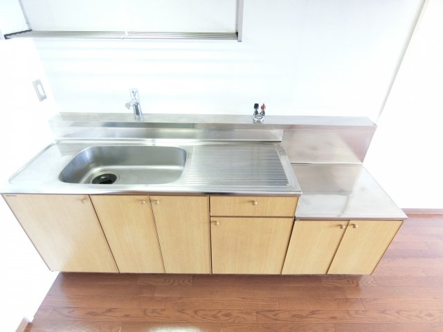 Pure和泉のキッチン|同物件別部屋イメージ写真