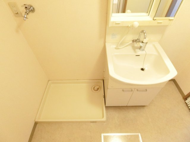Pure和泉の洗面所|同物件別部屋イメージ写真