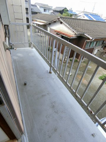 田中アパートのバルコニー|落ち着いた時間を過ごせるバルコニーです