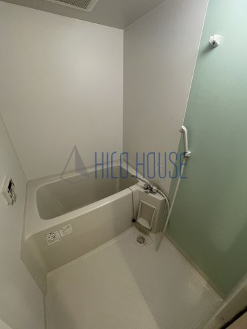 ルネス　カメリアの浴室