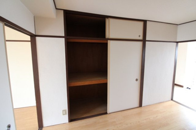 【収納】 | 浜甲シーサイドマンション | 便利な収納スペースです