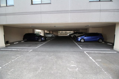 【駐車場】 | ロイヤルパティオ矢野第三マンション
