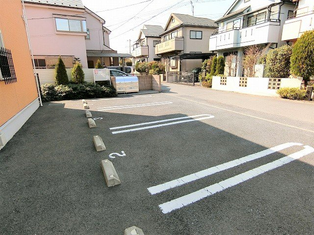 セディの駐車場