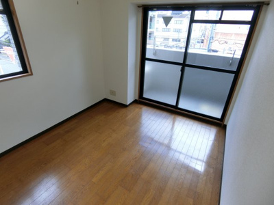 【寝室】 | エスリード梅田東