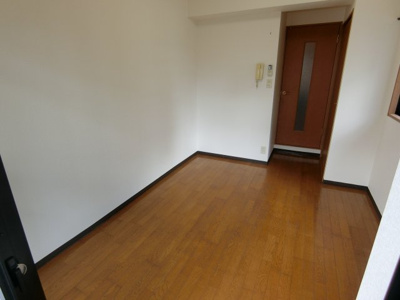 【洋室】 | エスリード梅田東