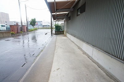 【外観】 | 笹目南町工場 | 敷地内駐車スペース