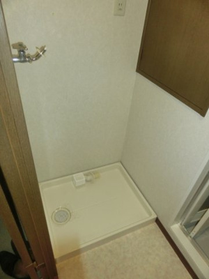 【その他】 | エスポワール保土ヶ谷 | エスポワール保土ヶ谷　室内洗濯機置場