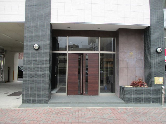 セントレイクセレブ代官町のエントランス|セントレイクセレブ代官町　※左右反転タイプ