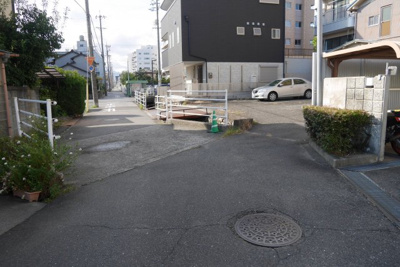 【前面道路含む現地写真】 | 四日市市九の城町　売地