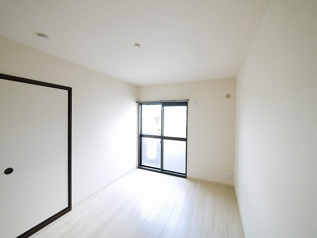 ディアスＡ・Ｂの洋室|ゆったりした洋室です