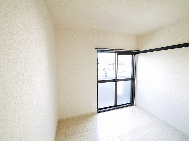 ディアスＡ・Ｂの洋室|ゆったりした洋室です