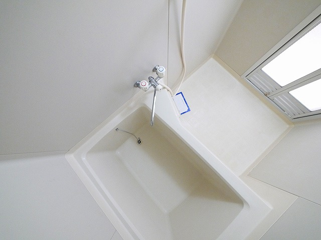 ディアスＡ・Ｂの浴室|ゆったり過ごせるお風呂です