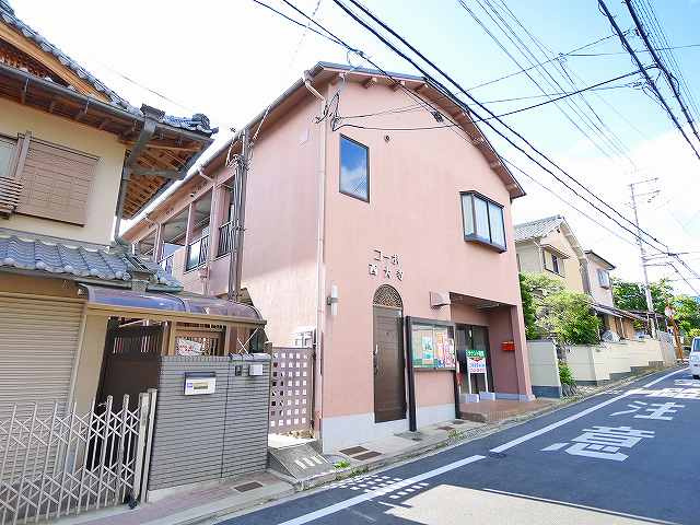 コーポ西大寺の外観|落ち着いた雰囲気の外観です