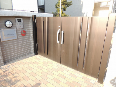 【エントランス】 | クレストタウンB | オートロックゲート