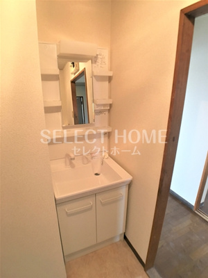 【独立洗面台】 | 第三ハイツひらく | 使いやすい独立洗面台です