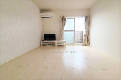 【居間・リビング】 | クレイノフルブルーム