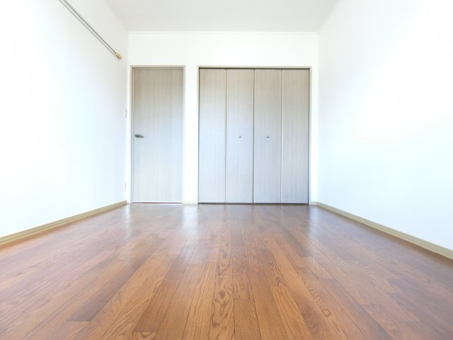 サンハイムC棟の洋室