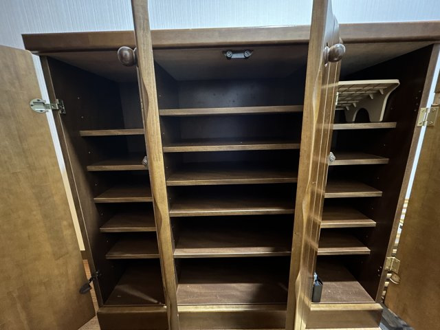 ジュネス武庫川-シェアハウス-の玄関