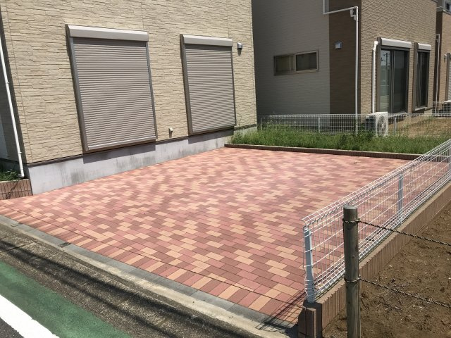 成田市並木町中古戸建の駐車場|2台駐車可能
