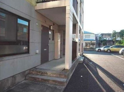 【エントランス】 | ネスト鷹番