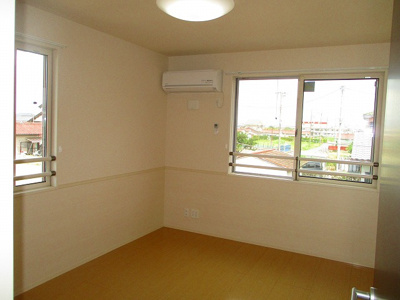 【洋室】 | イーストパレス