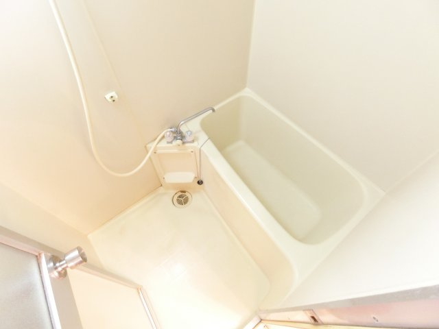 ヴィラ・ビアンカ美原の浴室