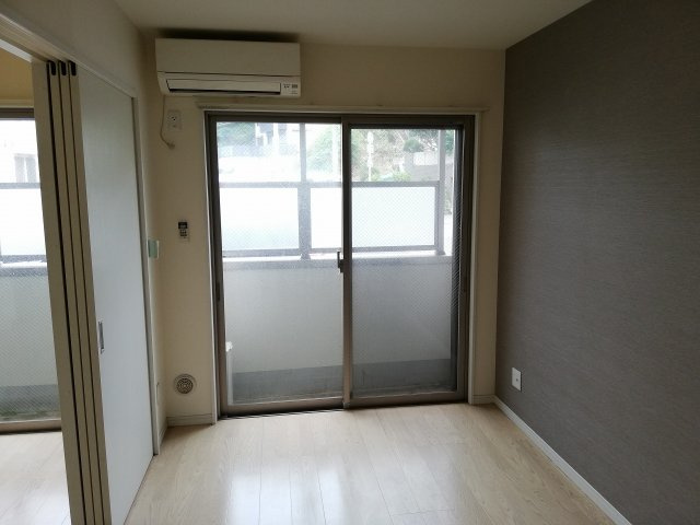 クリエイティブ・カーサ【当社管理物件】の洋室|洋室　エアコンつき