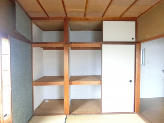 福田貸家の収納