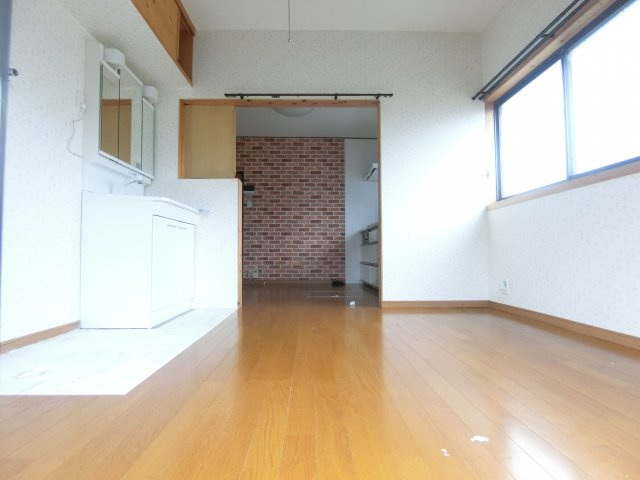 福田貸家の居間・リビング