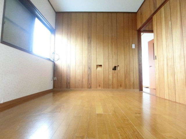 福田貸家の洋室