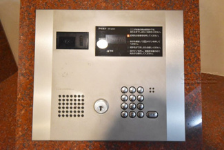 【エントランス】 | オートロック完備