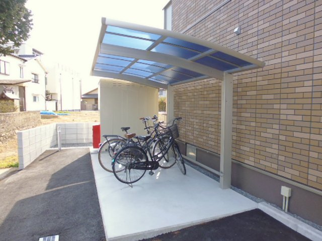 倉敷市真備町川辺のアパートのその他共用部分|駐輪場