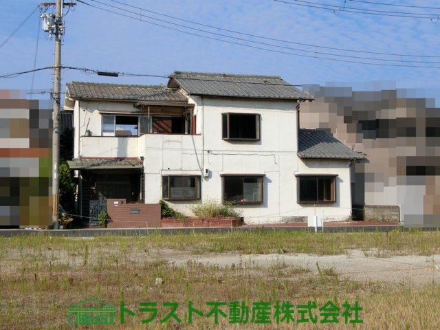 明石市二見町東二見第20　新築戸建の外観|解体前です。道路幅は6.3ｍ。手前は他社分譲地です。新しいお家が建っていきます。