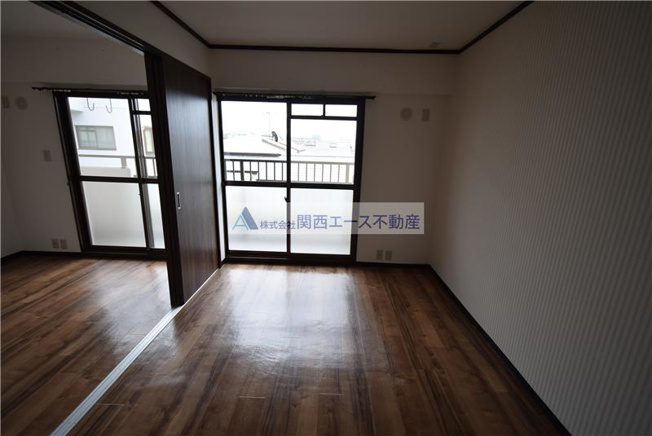  | トリプルステーション菱屋西