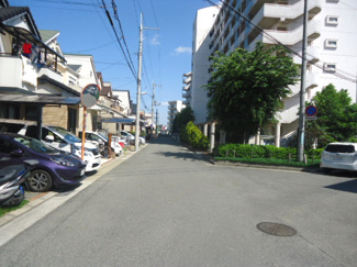 【前面道路含む現地写真】