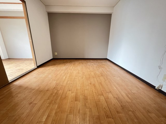 サンヒルズ光明池の居間・リビング