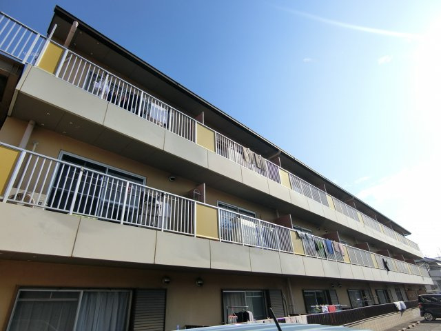 サンヒルズ光明池の外観