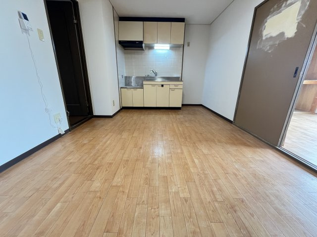 サンヒルズ光明池の居間・リビング