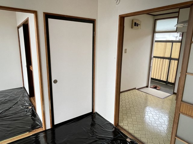 雲山ハイツの内装|明るい色調の室内です