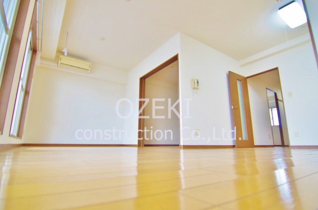 リッシェルの居間・リビング|※間取り反転