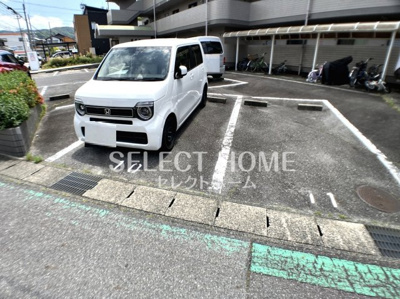 【駐車場】 | ＧＬＡＮＺＧＡＲＤＥＮ | 駐車場があるので、車を買う予定の方も安心です
