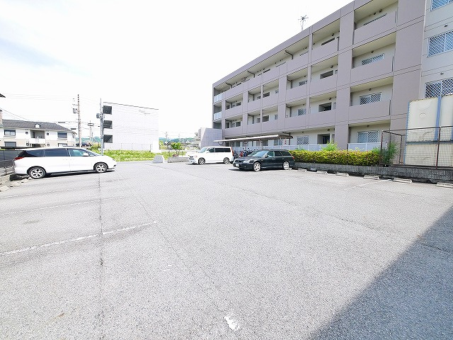 ボワ・シャトレーの駐車場|駐車場があります