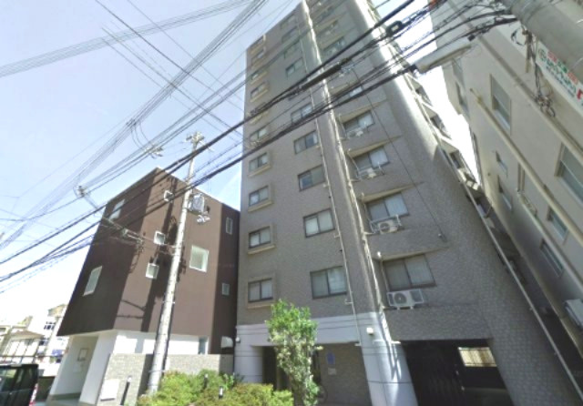 ローレル北野中山手の外観