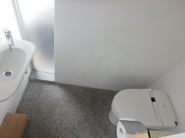 本町 1F店舗事務所のトイレ