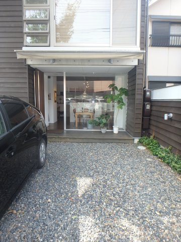 本町 1F店舗事務所の外観